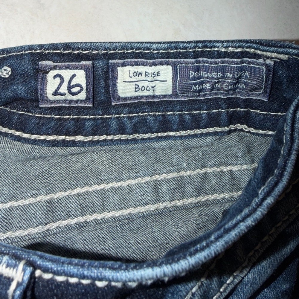 Miss Me Signature Women Jeans Low Rise Bootcut Blue Embellished Size 26x29.5 EUC - Picture 8 of 11